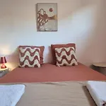 Cosy Chic Au Coeur De Lourdes-wifi-parking דירה *
